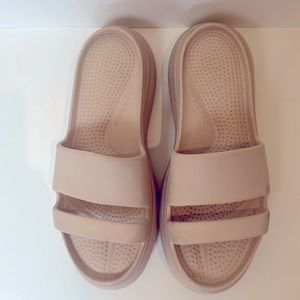 Rag and Bone, squish sandals, size 8, bone color